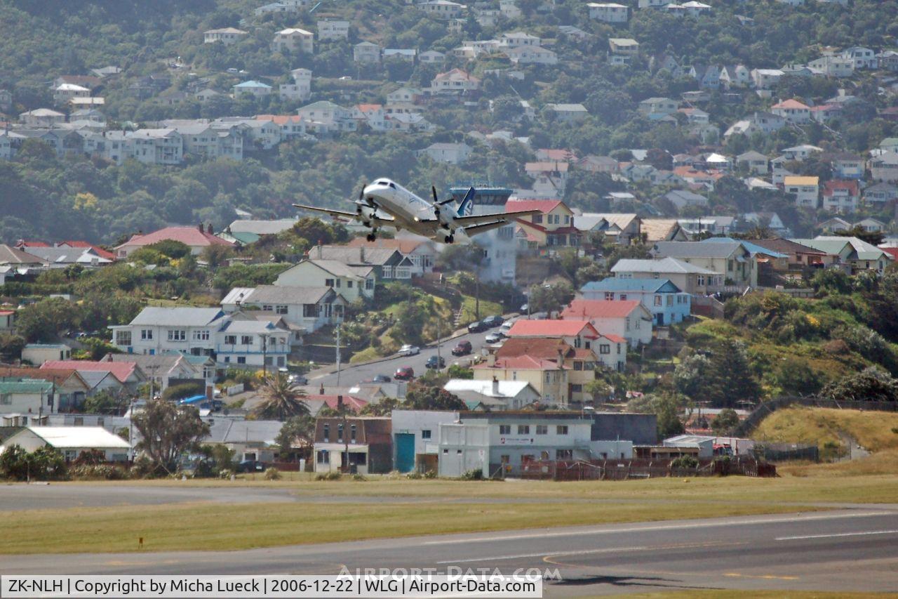 ZK-NLH, 1988 Saab 340A C/N 340A-137, Taking off