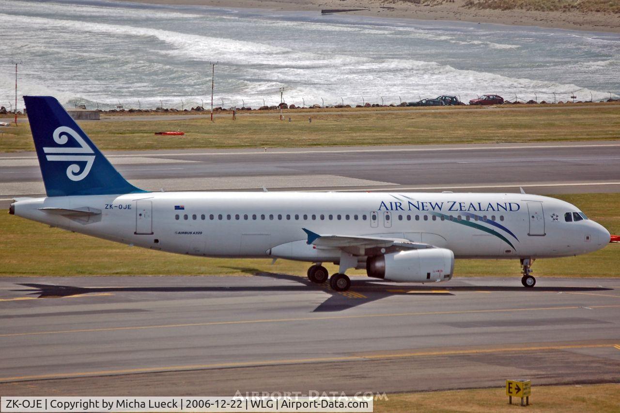 ZK-OJE, 2003 Airbus A320-232 C/N 2148, Taxiing to the gate