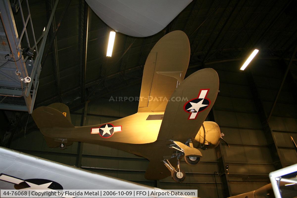 44-76068, 1944 Beech UC-43 Traveler C/N 6913, Beech UC-43 Traveler