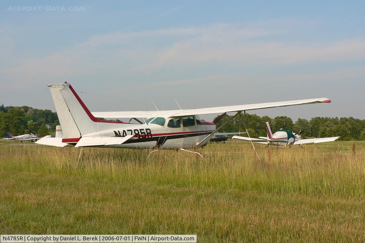N4785R, 1979 Cessna 172RG Cutlass RG C/N 172RG0031, This 1979 Cutlass RG appears to be poised to stalk a Piper Archer.