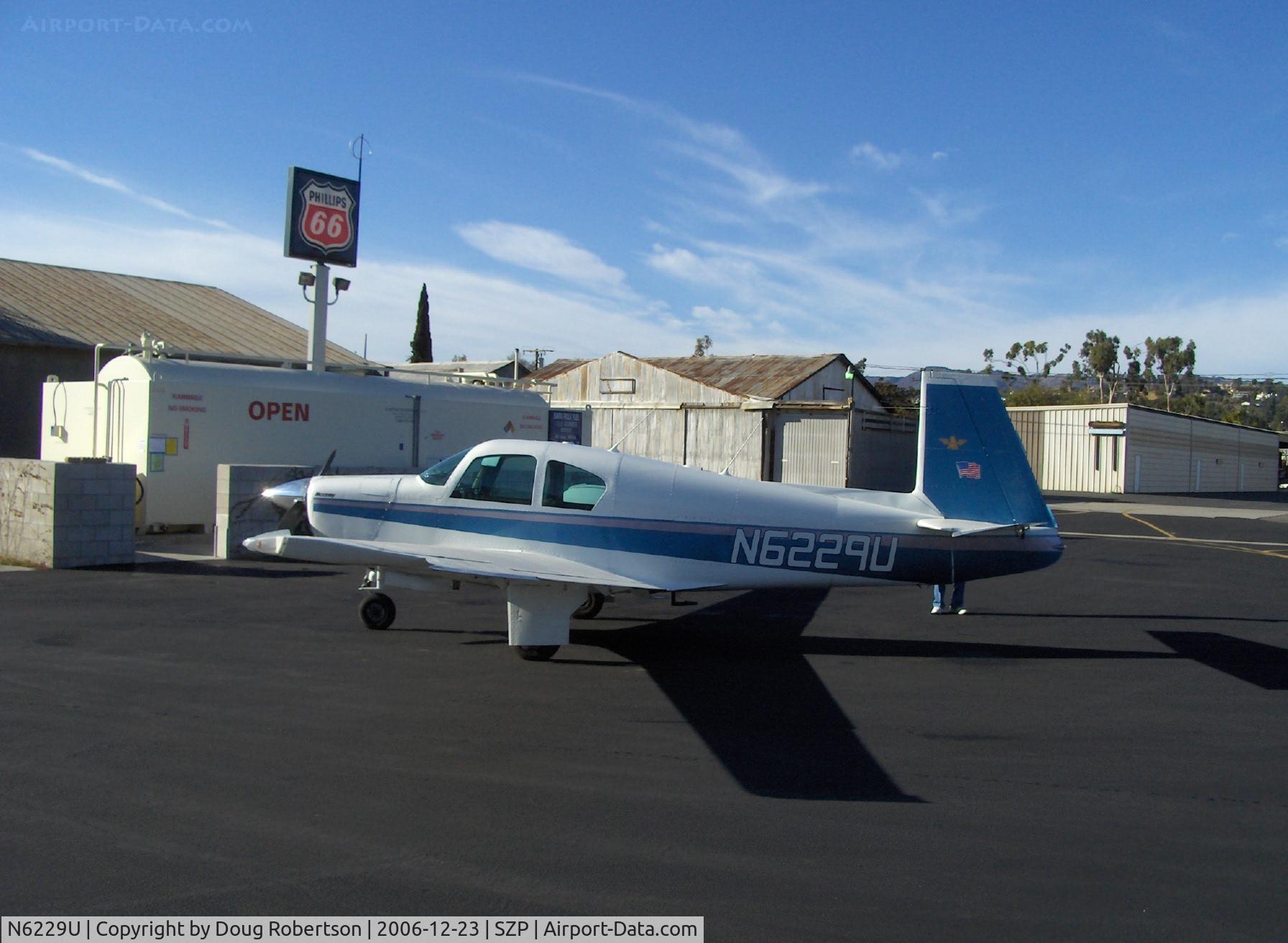 N6229U, 1962 Mooney M20C Ranger C/N 2068, 1962 Mooney M20C, Lycoming O&VO-360 180 Hp, at fuel dock