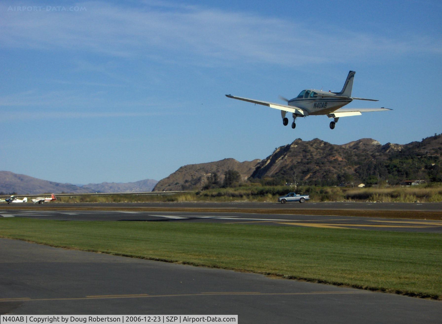 N40AB, 1983 Beech F33A Bonanza C/N CE-1020, 1983 Beech F33A BONANZA, Continental IO-520-BA 285 Hp, flap landing Rwy 04