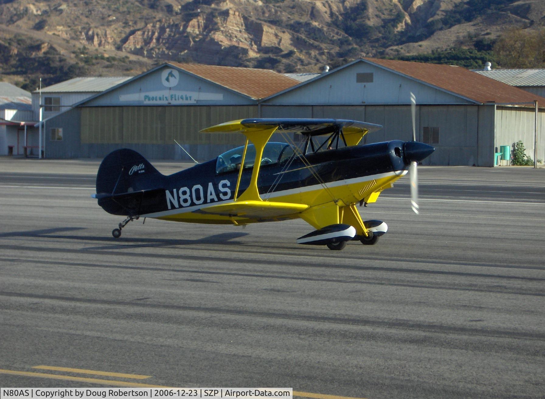 N80AS, 1992 Pitts S-2B Special C/N 5244, 1992 Pitts Aerobatics S-2B SPECIAL, Lycoming AEIO-540-D4A5 260 Hp, taxi off Rwy 04 after landing