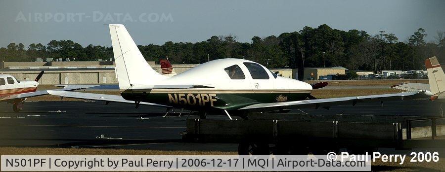 N501PF, 2001 Lancair LC-40-550FG C/N 40021, Pretty Lancair on the ramp