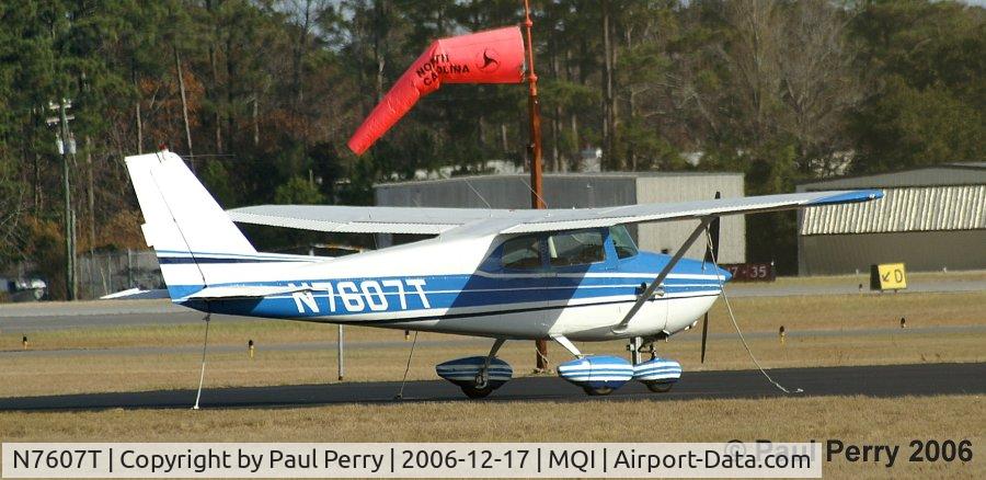 N7607T, 1959 Cessna 172A C/N 47207, On the ramp not too long before she leaves