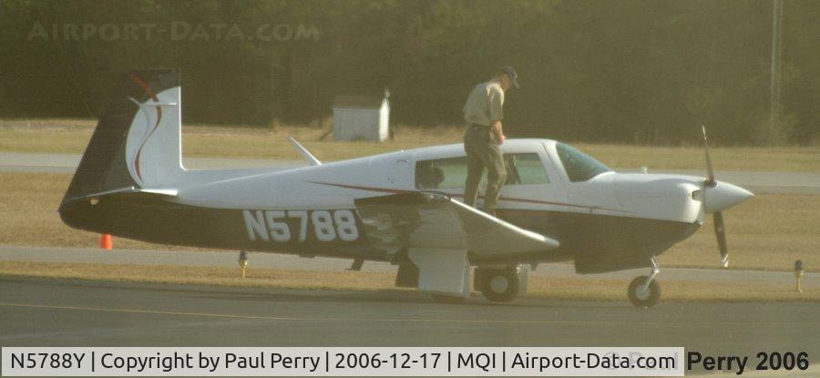 N5788Y, 1984 Mooney M20J 201 C/N 24-1524, Fresh arrival, and just parked