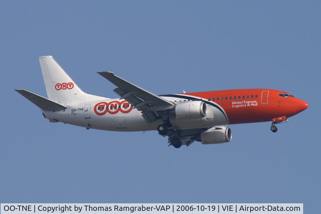 OO-TNE, 1986 Boeing 737-3Q8 C/N 23535, TNT B737-300(-passanger)