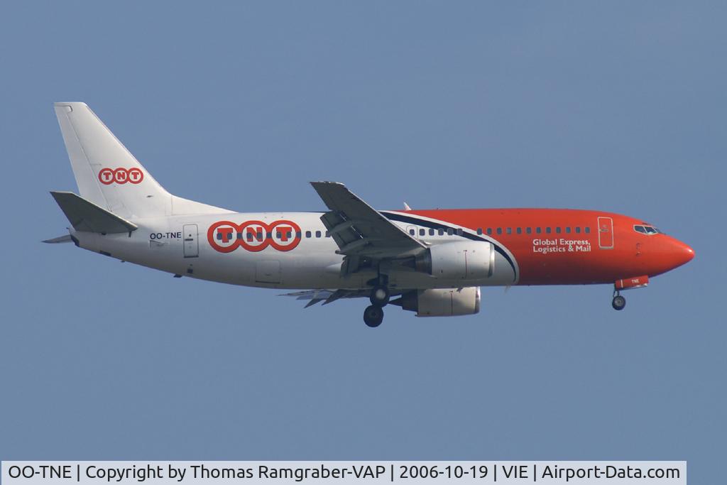 OO-TNE, 1986 Boeing 737-3Q8 C/N 23535, TNT B737-300(-pasanger)