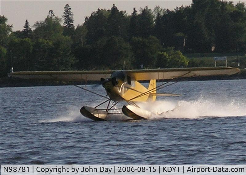 N98781, 1946 Piper J3C-65 Cub Cub C/N 19018, Take off