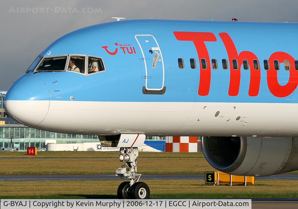 G-BYAJ, 1993 Boeing 757-204 C/N 25623, Tomo close 757