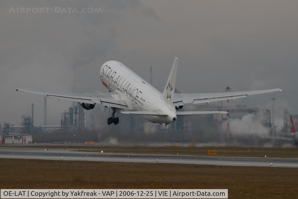 OE-LAT, 1991 Boeing 767-31A C/N 25273, Lauda Air Boeing 767-300 in Star Alliance colors