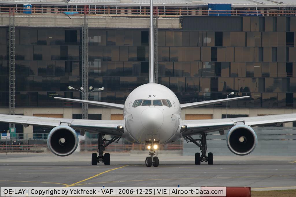 OE-LAY, 1998 Boeing 767-3Z9/ER C/N 29867, Austrian Airlines Boeing 767-300 in Star alliance colors