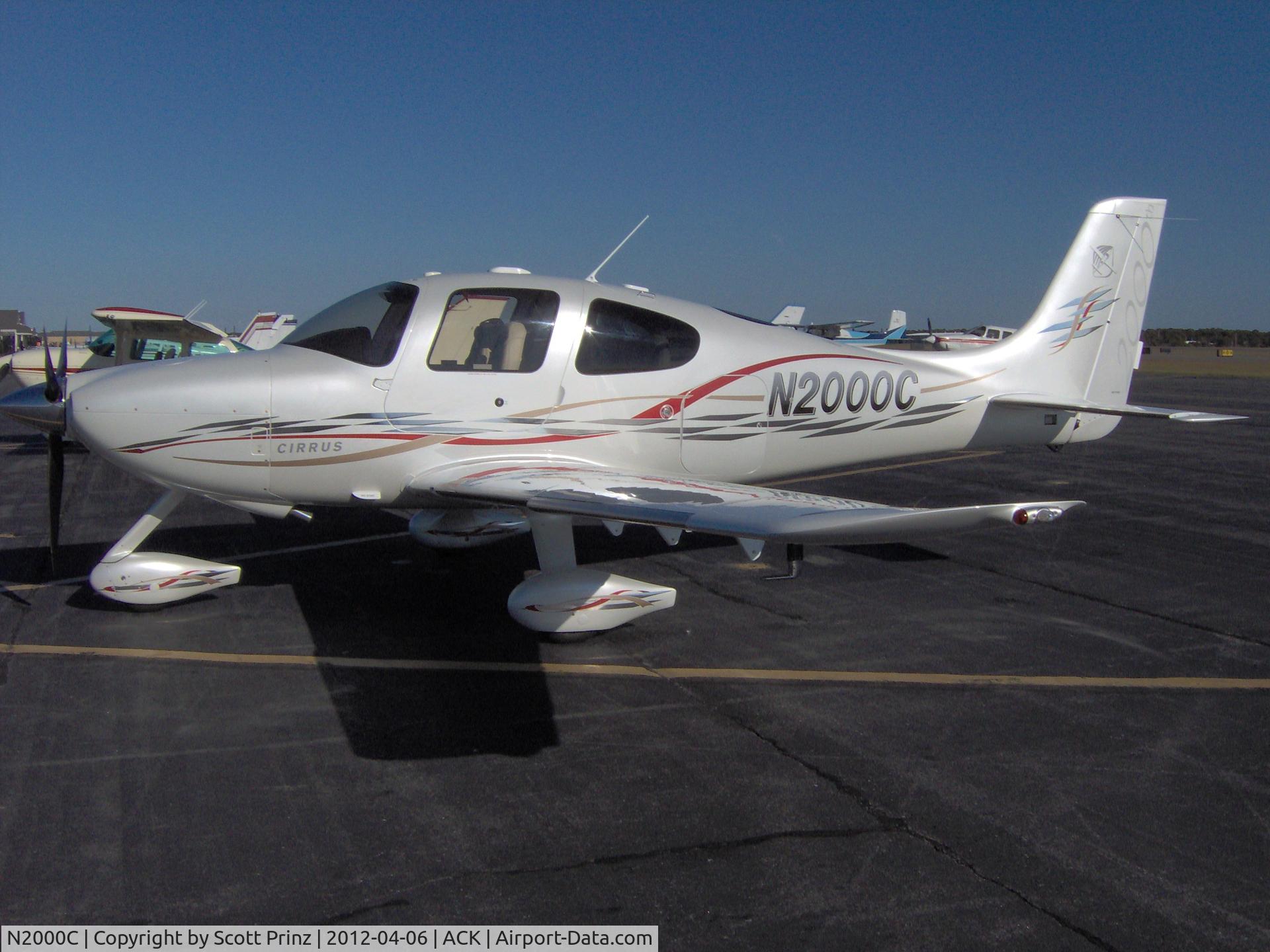 N2000C, 2006 Cirrus SR22 C/N 2000, N2000C - 2000th SR22 with Custom Pearl Paint and Custom Stripes