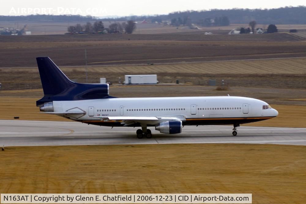 N163AT, 1982 Lockheed L-1011-385-3 TriStar 500 C/N 293A-1229, On the take-off roll
