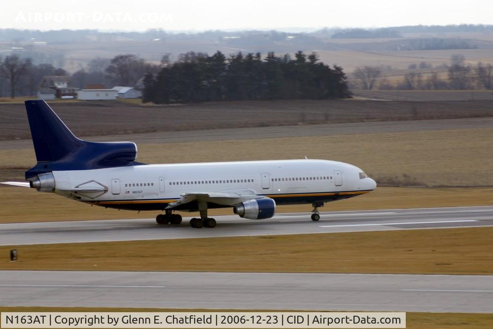 N163AT, 1982 Lockheed L-1011-385-3 TriStar 500 C/N 293A-1229, On the take-off roll