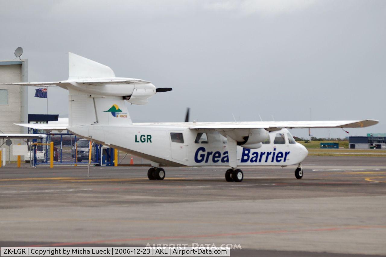ZK-LGR, 1974 Britten-Norman BN-2A Mk.III-1 Trislander C/N 372, Taxiing to the runway