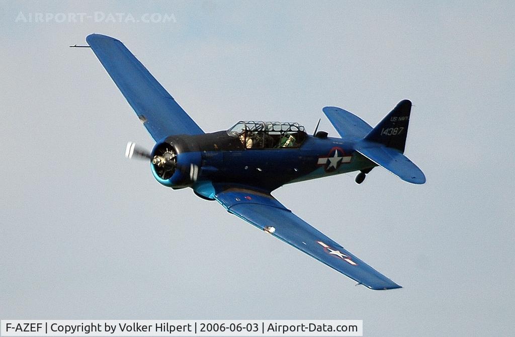 F-AZEF, North American T-6G Texan C/N 182-074, T-6G-1-NH