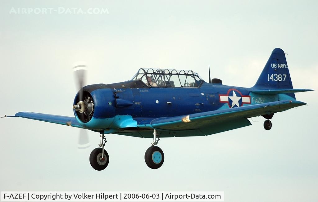 F-AZEF, North American T-6G Texan C/N 182-074, T-6G-1-NH
