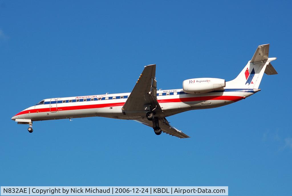 N832AE, 2002 Embraer ERJ-140LR (EMB-135KL) C/N 145627, Eagle from ORD