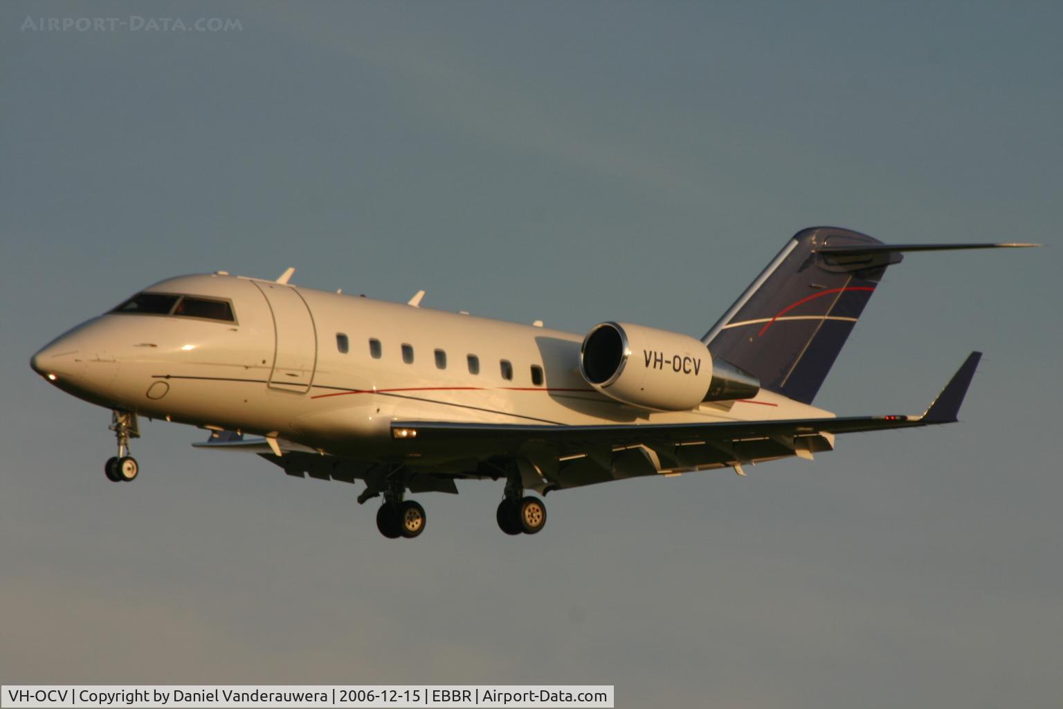 VH-OCV, 2005 Bombardier Challenger 604 (CL-600-2B16) C/N 5625, descending to rwy 25L