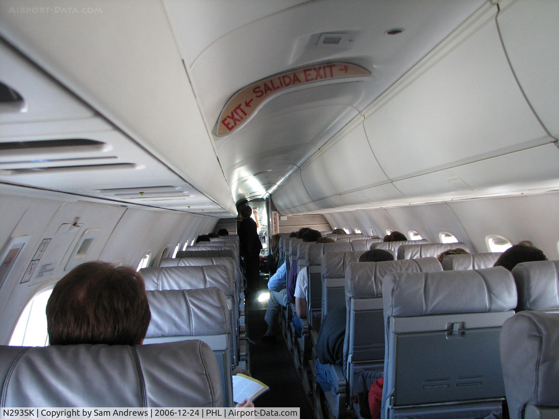 N293SK, 2001 Embraer ERJ-145LR (EMB-145LR) C/N 145500, The cabin of the Embraer EMB-145LR.  Getting ready to fly from PHL to DCA. 20 Mins