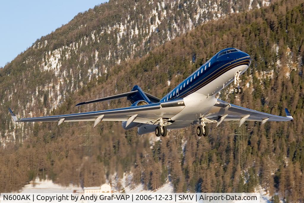 N600AK, 1999 Bombardier BD-700-1A10 Global Express C/N 9033, Colwend LCC Bombardier BD-700