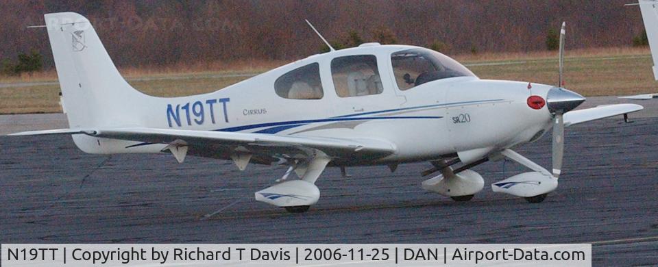 N19TT, 2003 Cirrus SR20 C/N 1382, 2003 Cirrus SR20 in Danville Va.