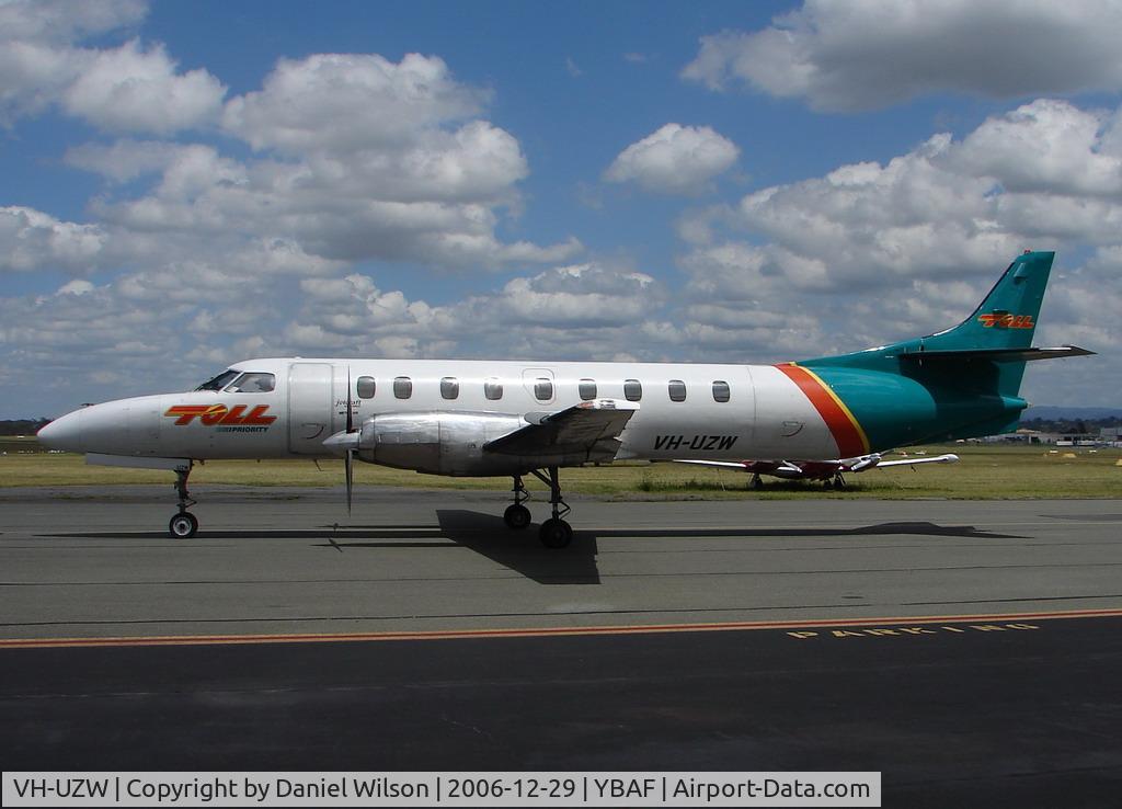 VH-UZW, 1982 Fairchild SA-227AC Metro III C/N AC-526, UZW