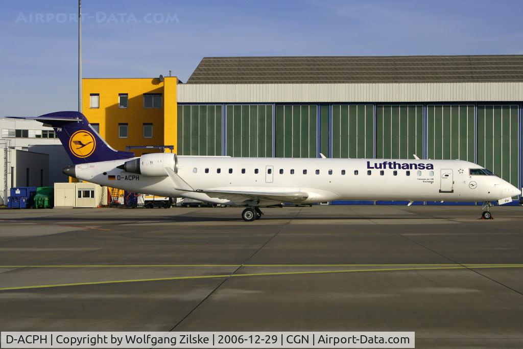 D-ACPH, 2002 Canadair CRJ-701ER (CL-600-2C10) Regional Jet C/N 10043, visitor