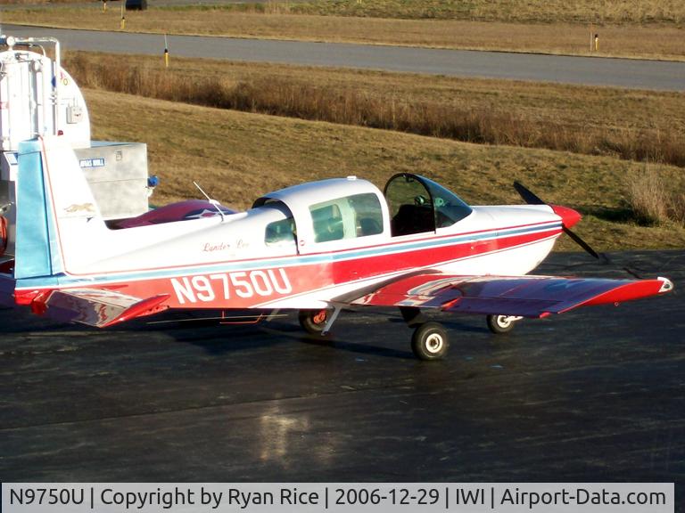 N9750U, 1976 Grumman American AA-5A Cheetah C/N AA5A-0150, refueling at IWI
