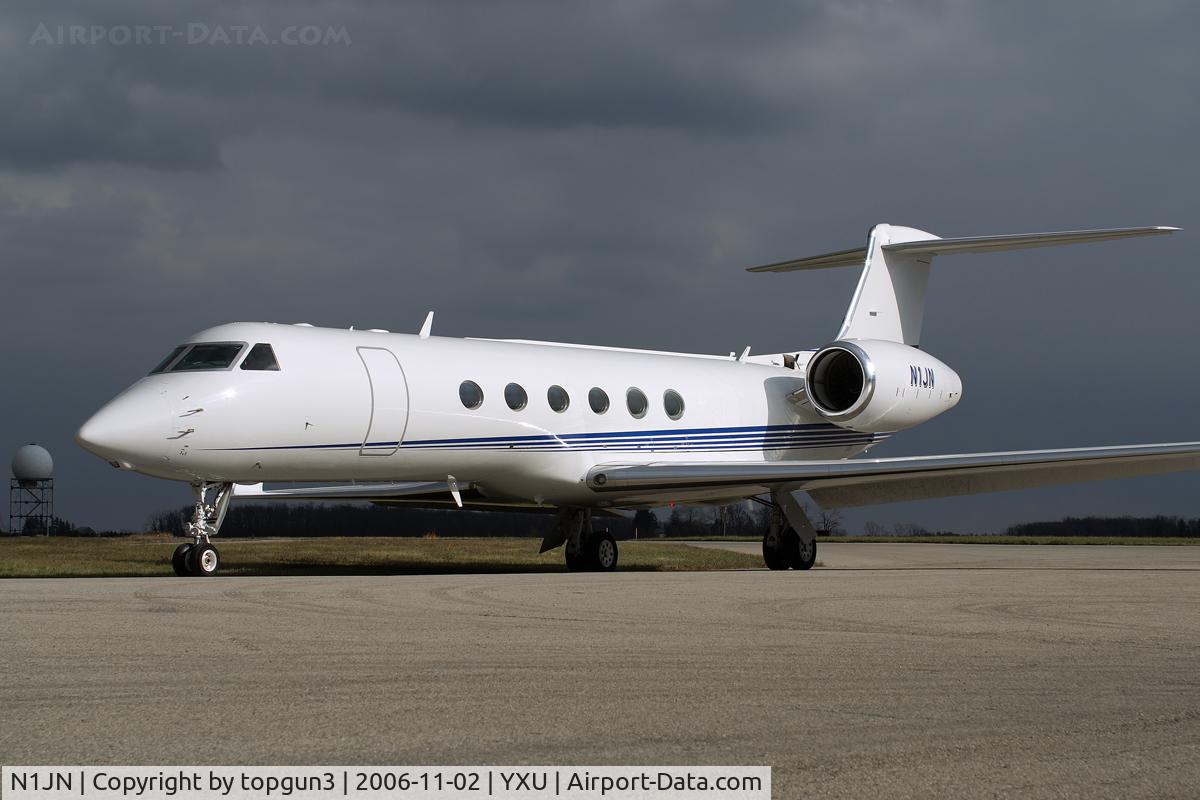 N1JN, 1998 Gulfstream Aerospace G-V C/N 538, Parked at ESSO ramp.