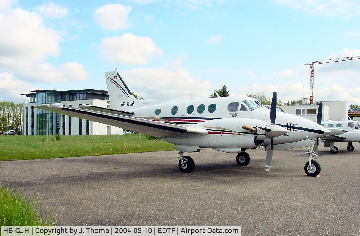HB-GJH, 1981 Beech C90 King Air C/N LJ-972, Beechcraft King Air C90B