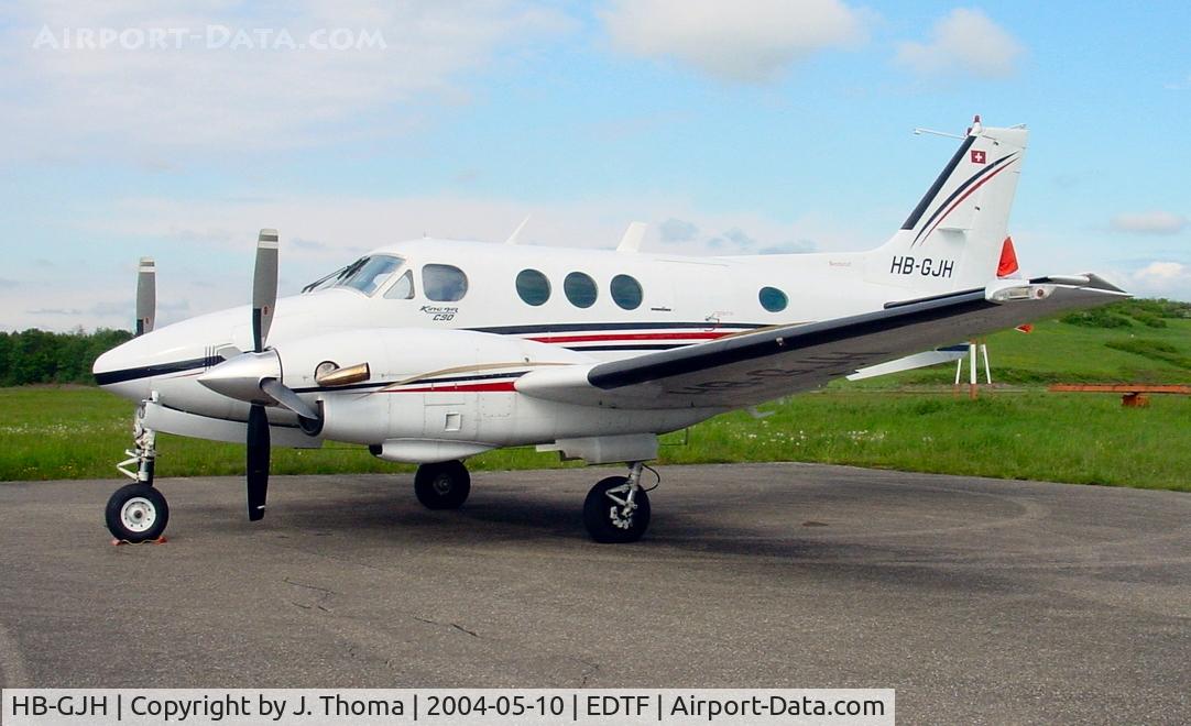 HB-GJH, 1981 Beech C90 King Air C/N LJ-972, Beechcraft King Air C90B