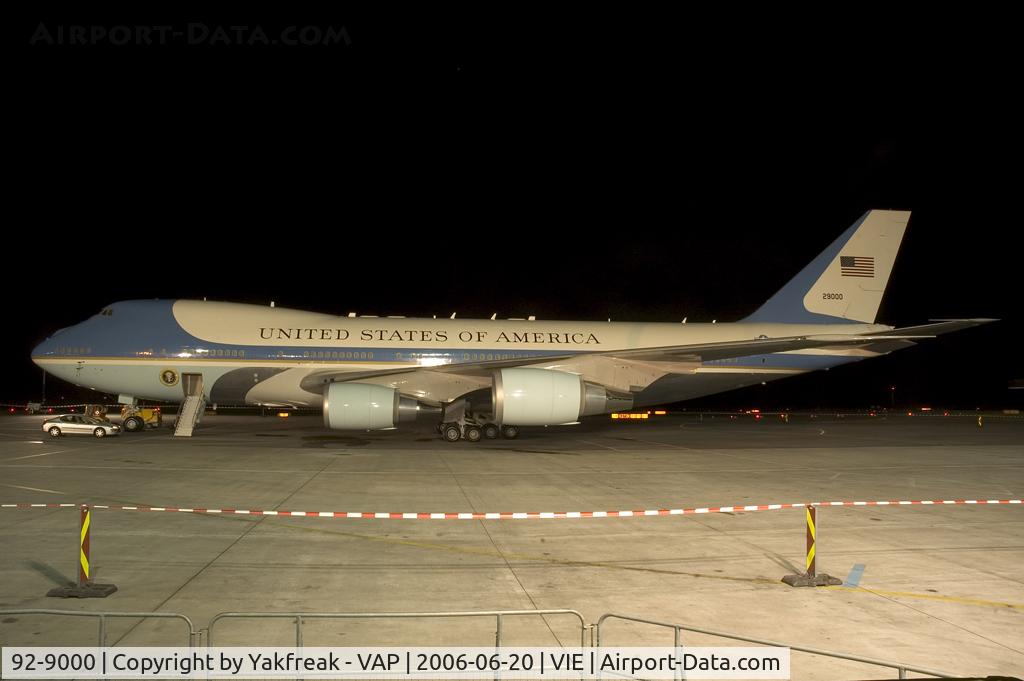 92-9000, 1987 Boeing VC-25A (747-2G4B) C/N 23825, USAF Boeing 747-200 Air Force One