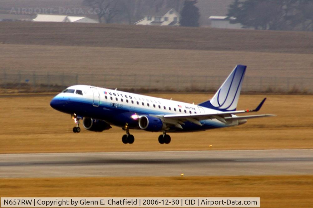 N657RW, 2005 Embraer 170SE (ERJ-170-100SE) C/N 17000115, Departing runway 9