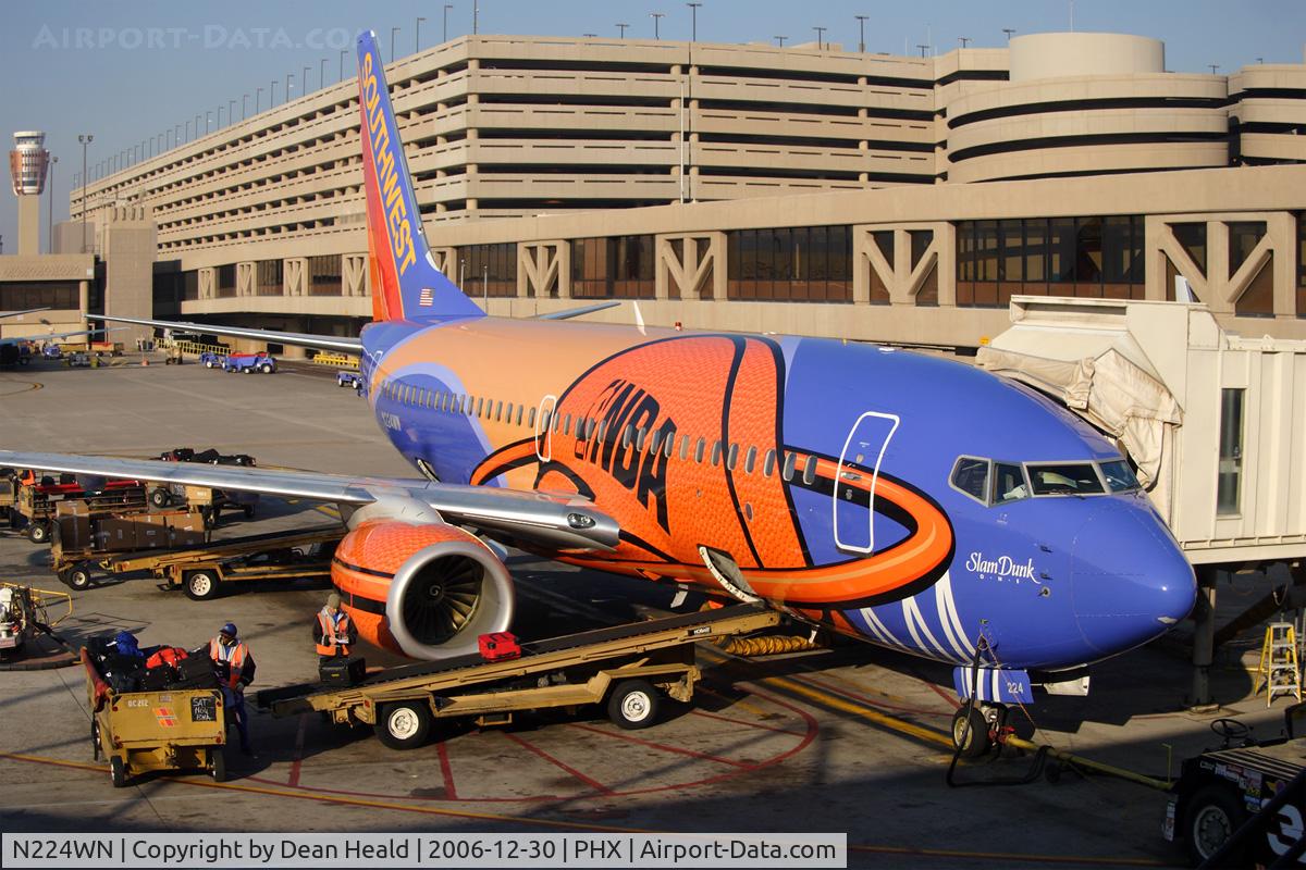 N224WN, 2005 Boeing 737-7H4 C/N 32493, Southwest Airlines N224WN 