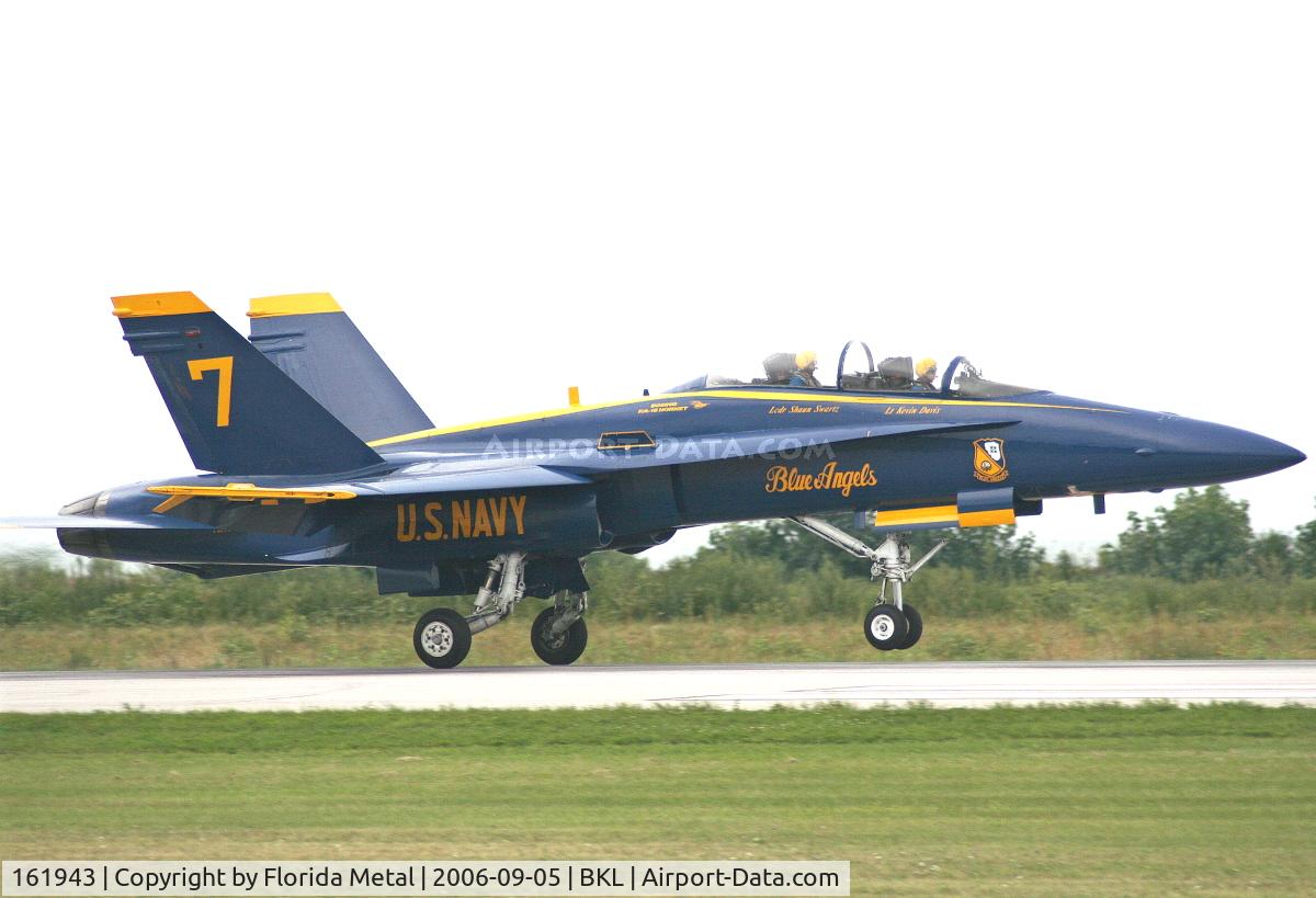 161943, McDonnell Douglas F/A-18B Hornet C/N 0150, Blue Angel #7
