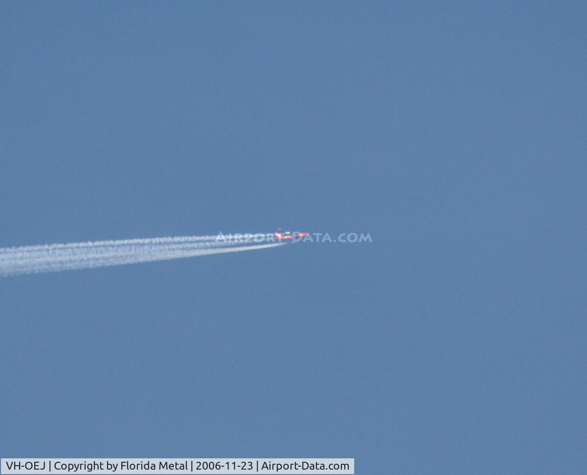 VH-OEJ, 2003 Boeing 747-438/ER C/N 32914, Qantas 747-400 Wanula Dreaming in flight over Kalamazoo