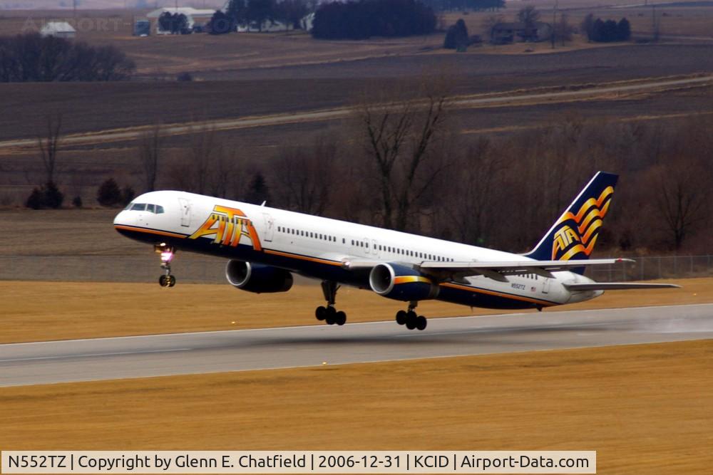 N552TZ, 2001 Boeing 757-33N C/N 32586, Departing runway 9
