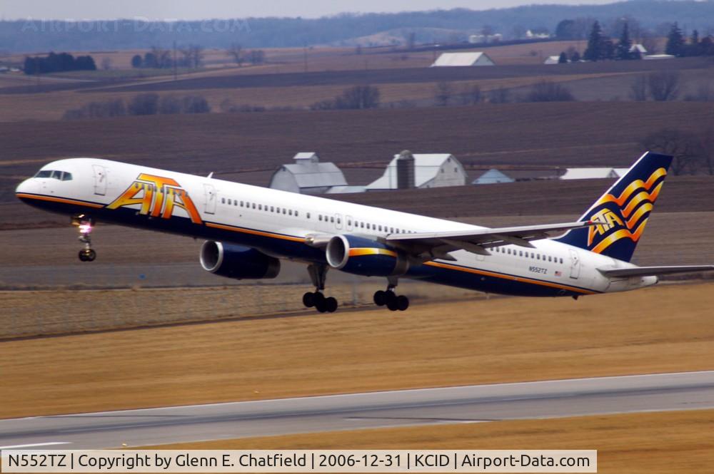 N552TZ, 2001 Boeing 757-33N C/N 32586, Departing runway 9