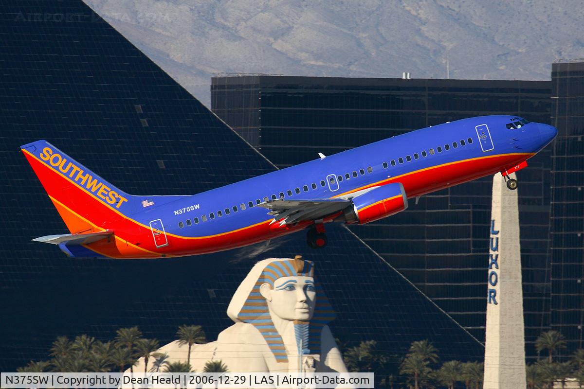 N375SW, 1993 Boeing 737-3H4 C/N 26583, Southwest Airlines N375SW (FLT SWA2317) climbing out from RWY 01R enroute to Bob Hope (KBUR).