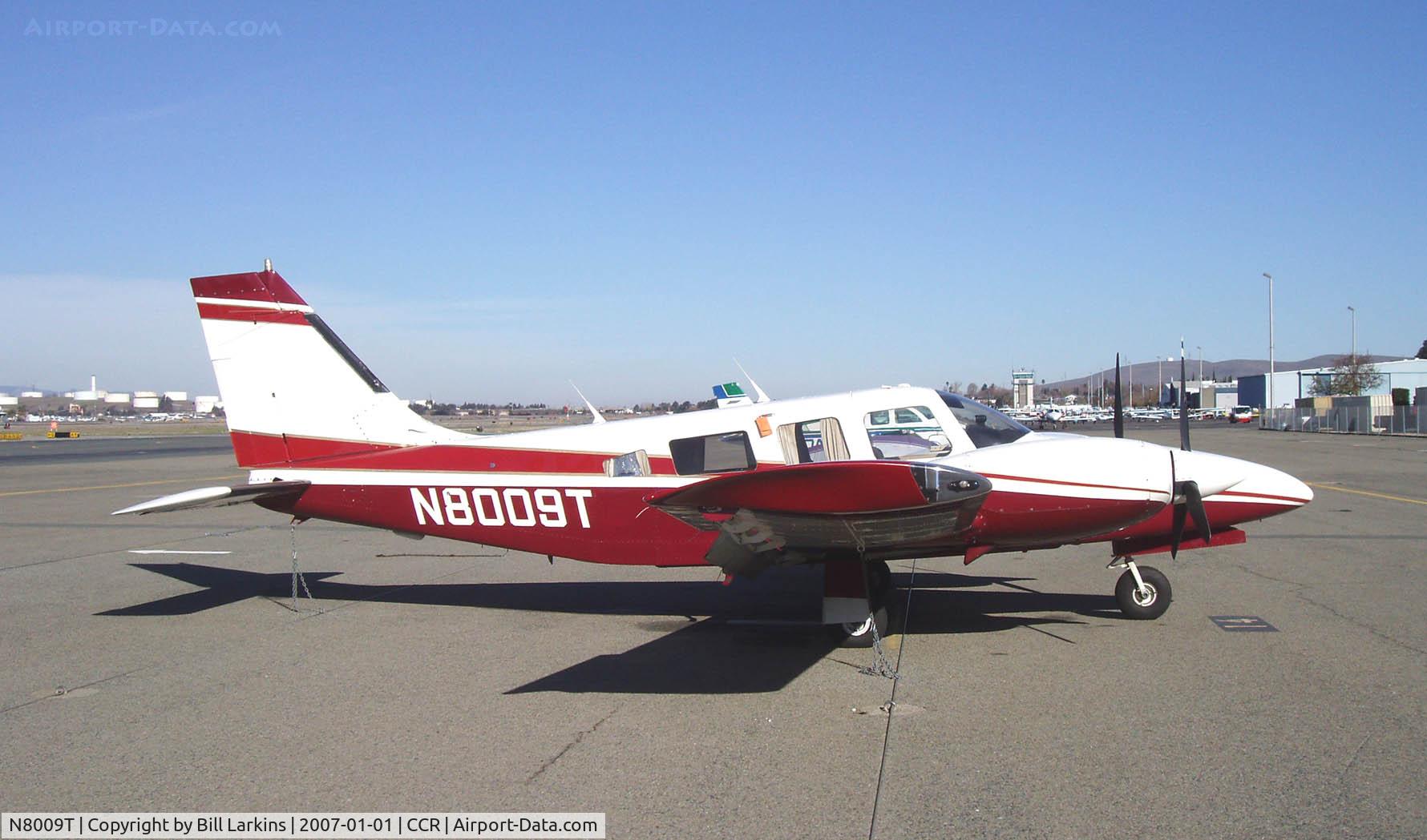 N8009T, 1981 Piper PA-34-220T Seneca C/N 34-8233051, Visitor from Texas.