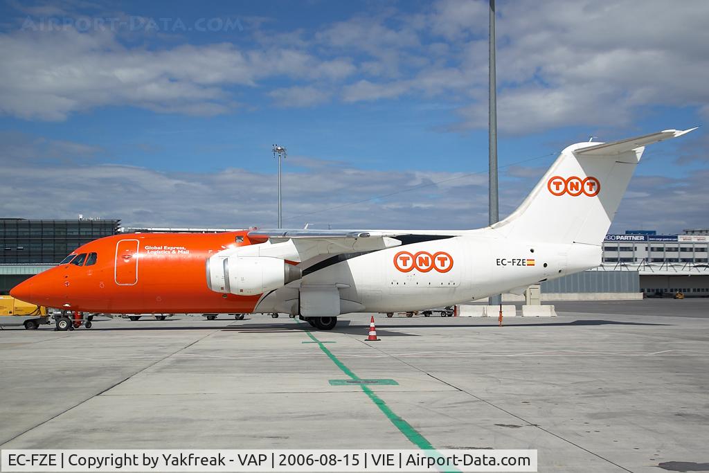 EC-FZE, 1988 British Aerospace BAe.146-200QT Quiet Trader C/N E2105, TNT Bae 146