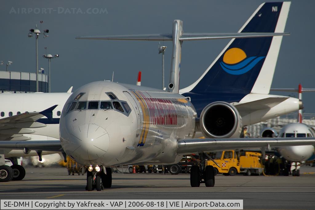 SE-DMH, 1997 McDonnell Douglas MD-90-30 C/N 53543, Nordic Leisure MD90 in Neckermann colors