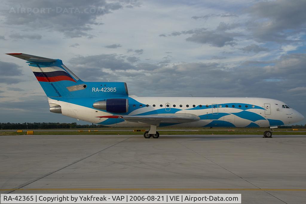 RA-42365, 1989 Yakovlev Yak-42D C/N 4520424811447, Yakovlev 42