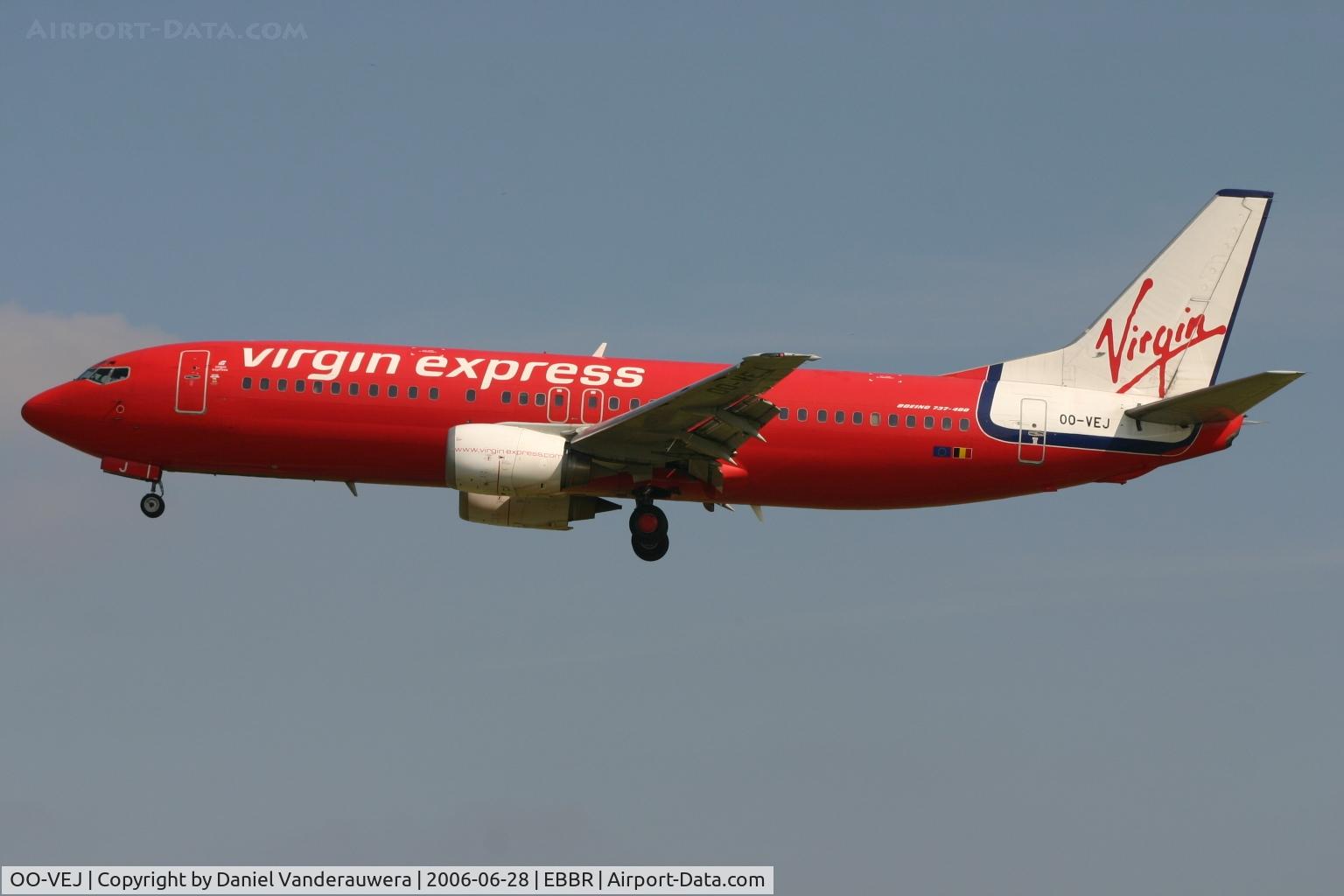 OO-VEJ, 1989 Boeing 737-405 C/N 24271, arrival on rwy 25L