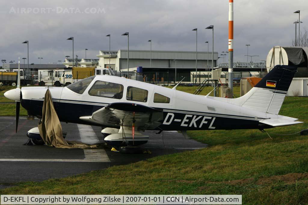 D-EKFL, 1981 Piper PA-28-181 Archer II C/N 28-8190110, After the rain