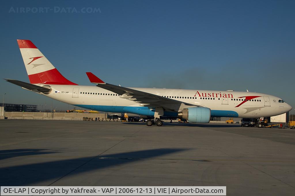 OE-LAP, 2000 Airbus A330-223 C/N 317, Austrian Airlines Airbus 330-200