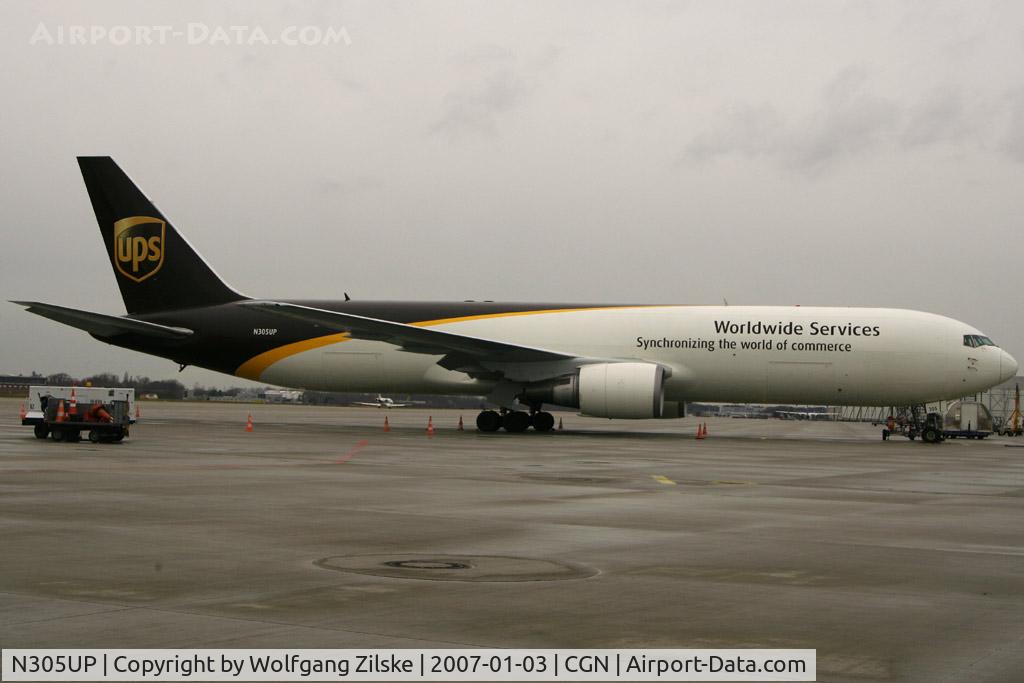 N305UP, 1995 Boeing 767-34AF/ER C/N 27243, visitor