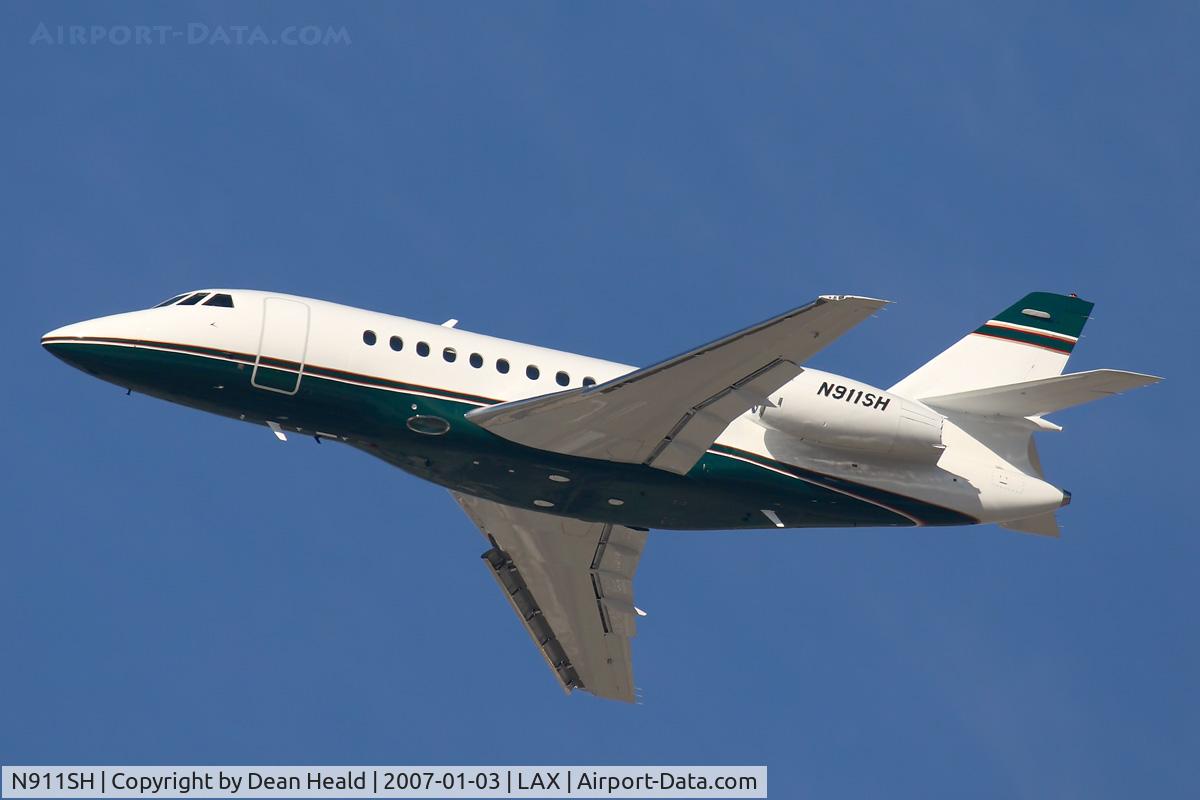 N911SH, 2000 Dassault Falcon 2000 C/N 125, Anschutz Corporation 2000 Dassault Falcon 2000 N911SH climbing out from RWY 25R enroute to Charles B Wheeler Downtown Kansas City Airport (KMKC).